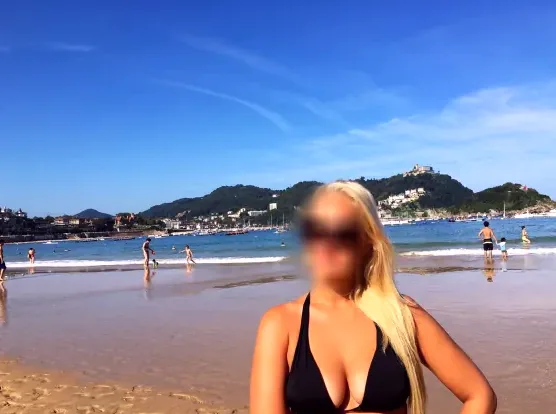 Elli, 35