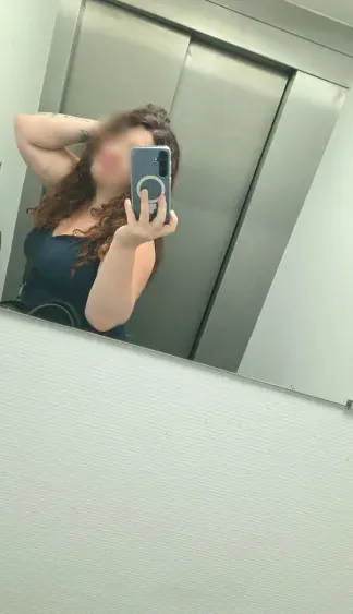 Fatima, 34