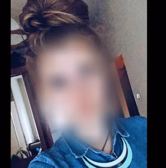 Nathalie, 34