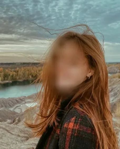 Olivia, 23