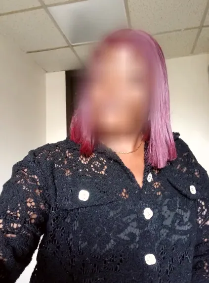 Olivia, 38