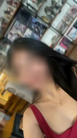 Roosa, 28