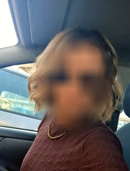 Sofia, 33